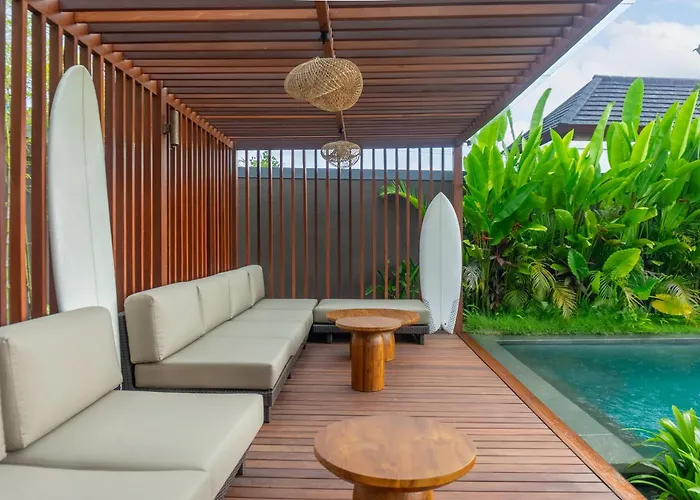 Medewi Surf Luxury 3* Airsatang