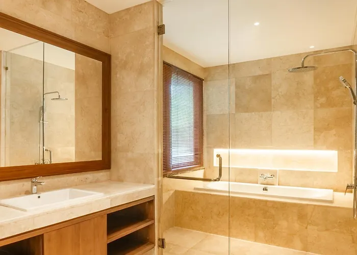 Medewi Surf Luxury 3*
