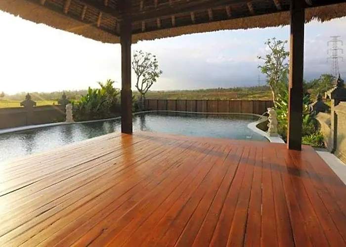 Medewi Surf Luxury 3* Airsatang