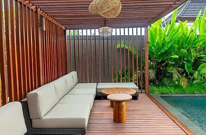 Отель типа "постель и завтрак" Medewi Surf Luxury 3*