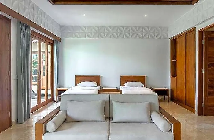 Medewi Surf Luxury Отель типа "постель и завтрак" Airsatang